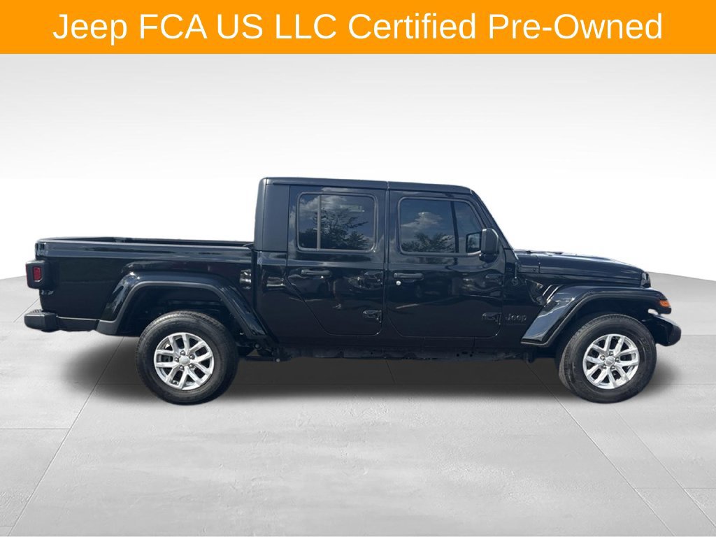 Certified 2023 Jeep Gladiator Sport AWD/4WD image 2