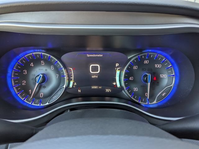 Used 2023 Chrysler Pacifica Touring-L FWD image 18
