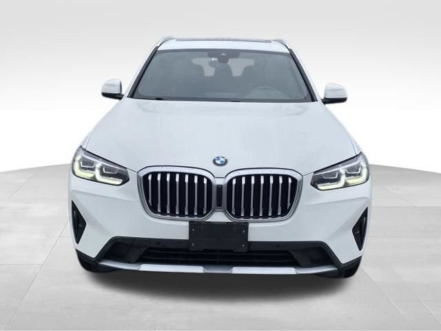 Used 2023 BMW X3 xDrive30i AWD/4WD image 2
