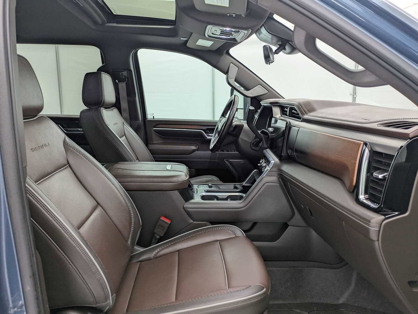 Used 2025 GMC Sierra 2500 Denali w/ Denali Reserve Package image 24