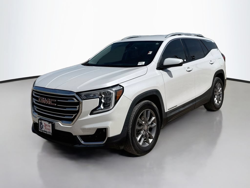 Used 2022 GMC Terrain SLT w/ Infotainment Package II FWD image 3