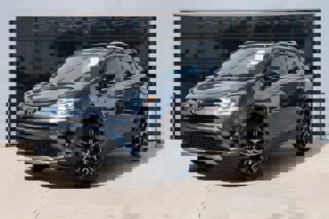 Used 2016 Toyota RAV4 SE
