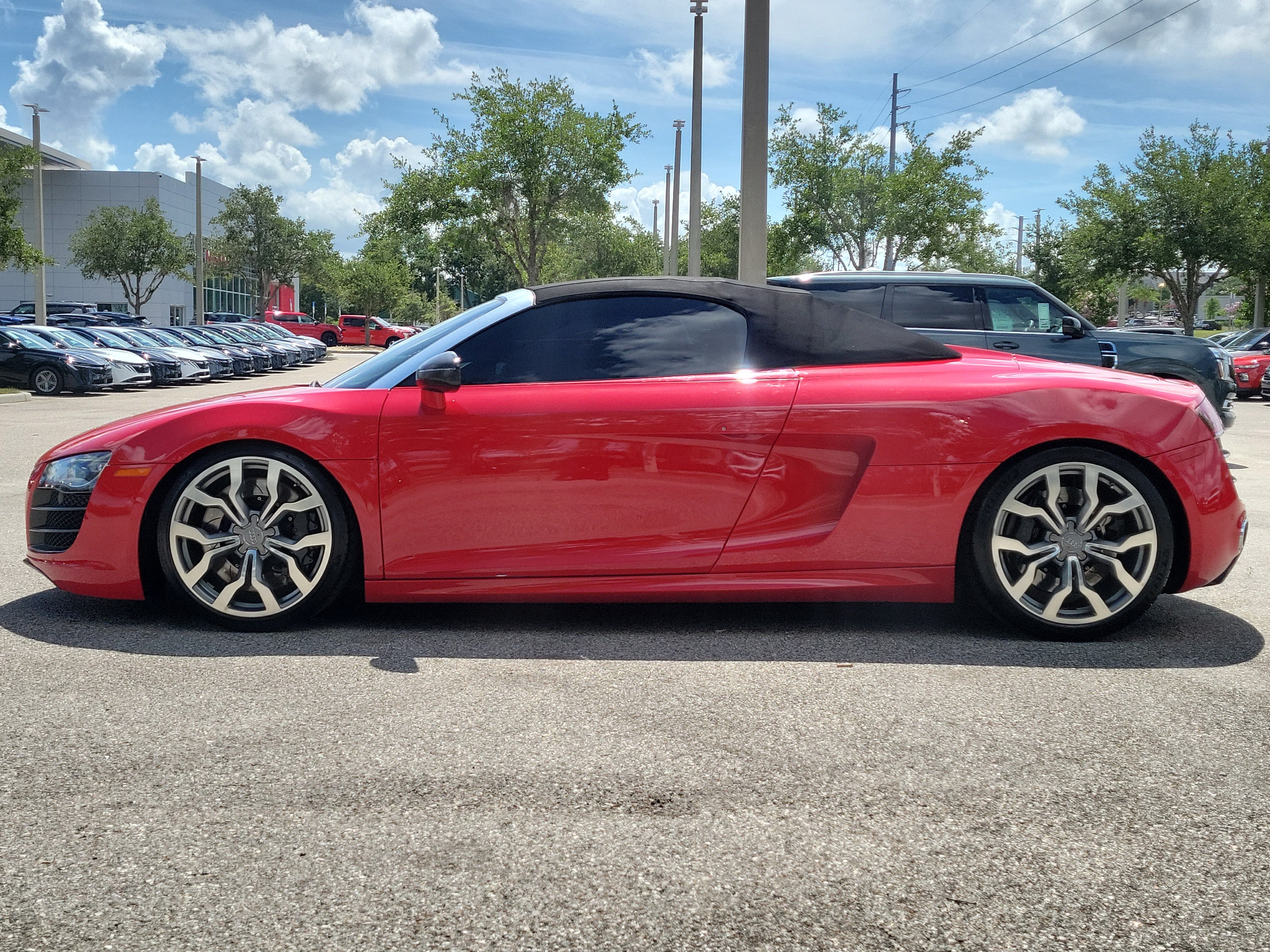 Used 2011 Audi R8 V10 AWD/4WD image 8