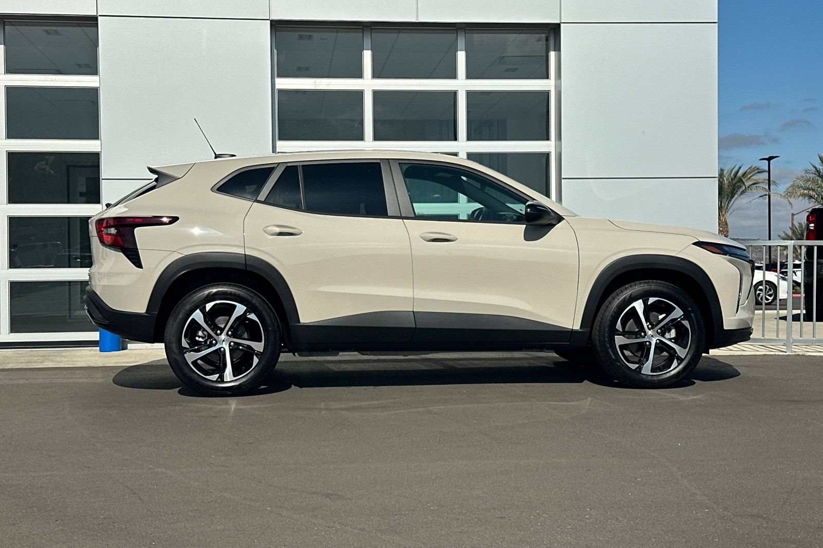 New 2026 Chevrolet Trax RS w/ Driver Confidence Package FWD image 3