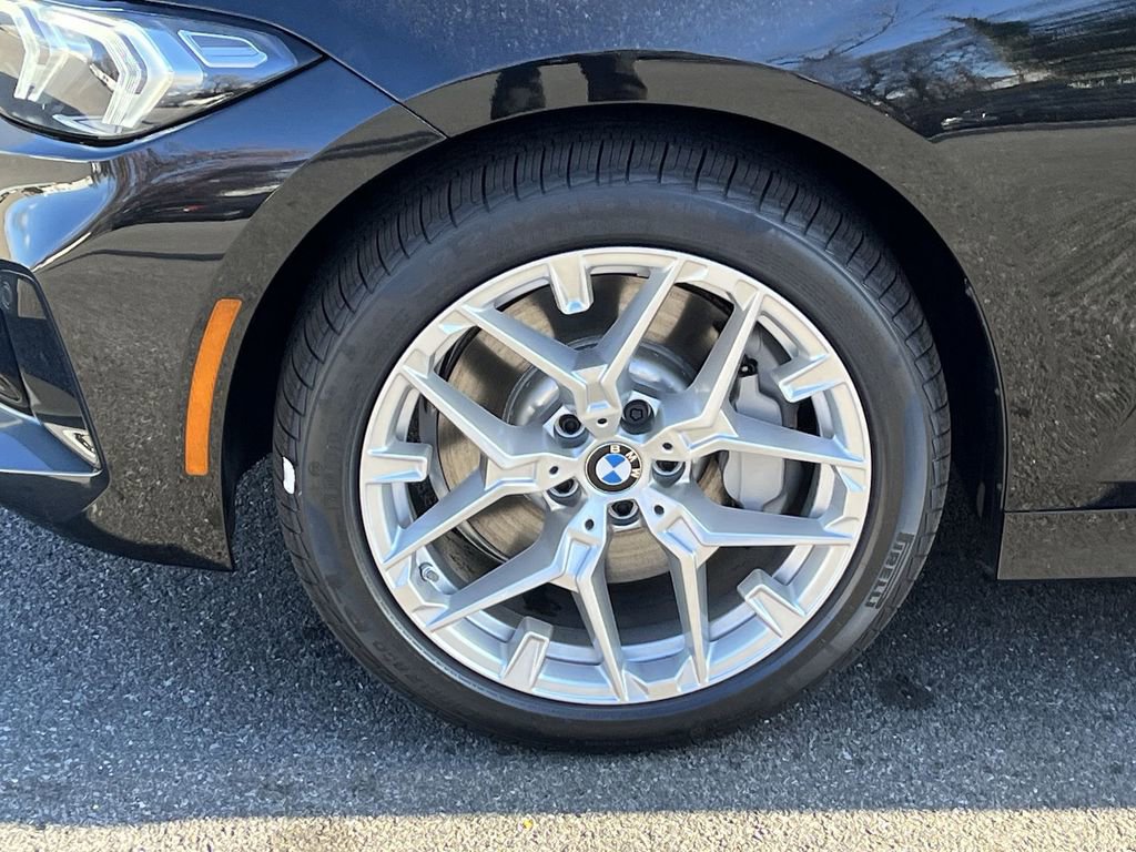 Used 2025 BMW 330i xDrive Sedan w/ Convenience Package image 10