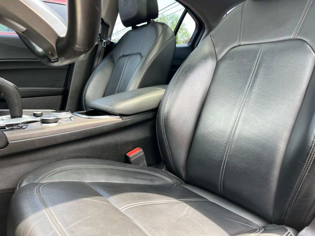 Used 2020 Alfa Romeo Giulia Ti w/ Active Blind Spot Package AWD/4WD image 21