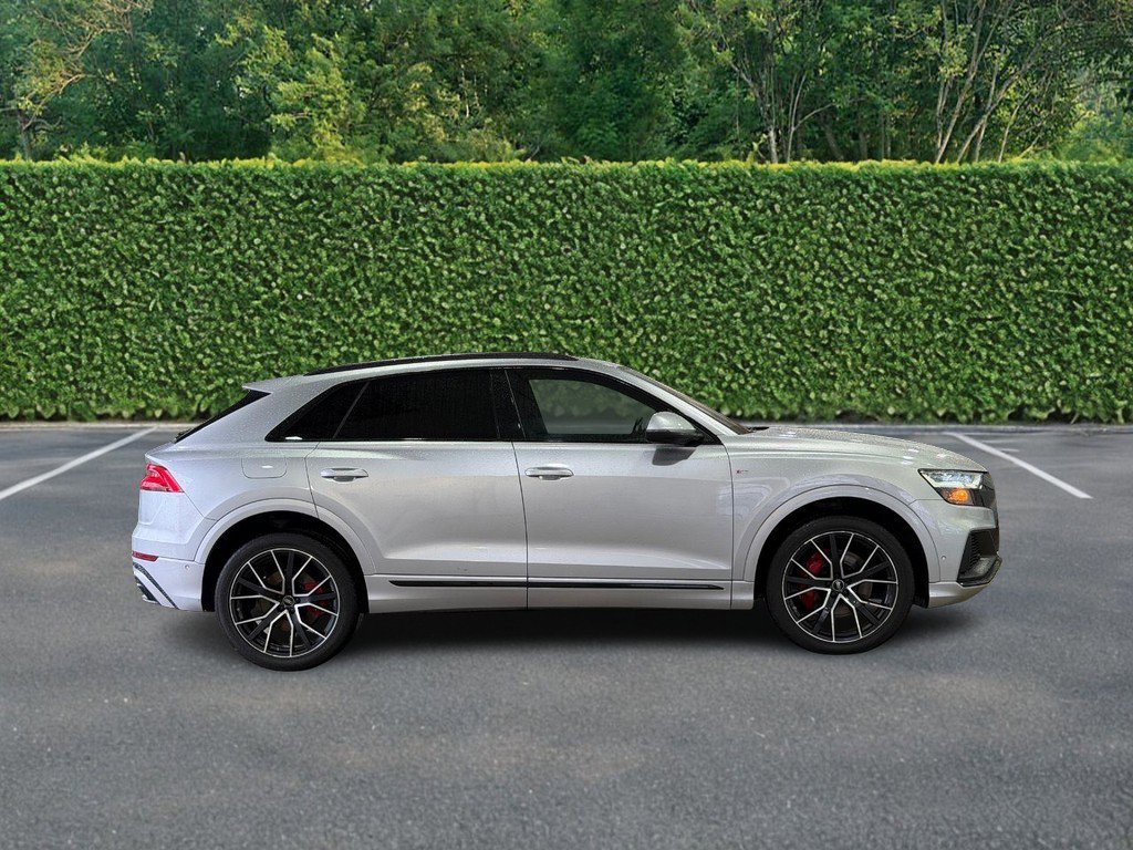Used 2022 Audi Q8 Premium Plus w/ Premium Plus Package AWD/4WD image 2