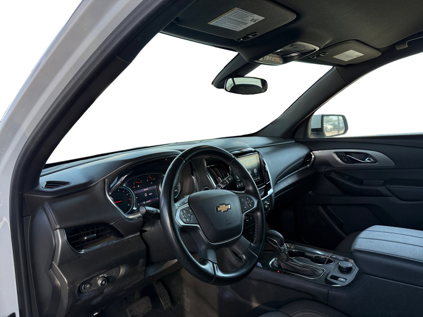 Used 2023 Chevrolet Traverse LT AWD/4WD image 9