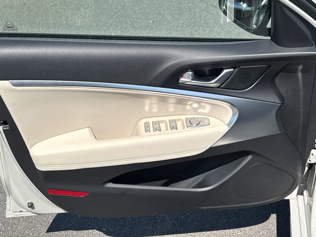 Used 2026 Genesis G70 2.5T RWD image 10