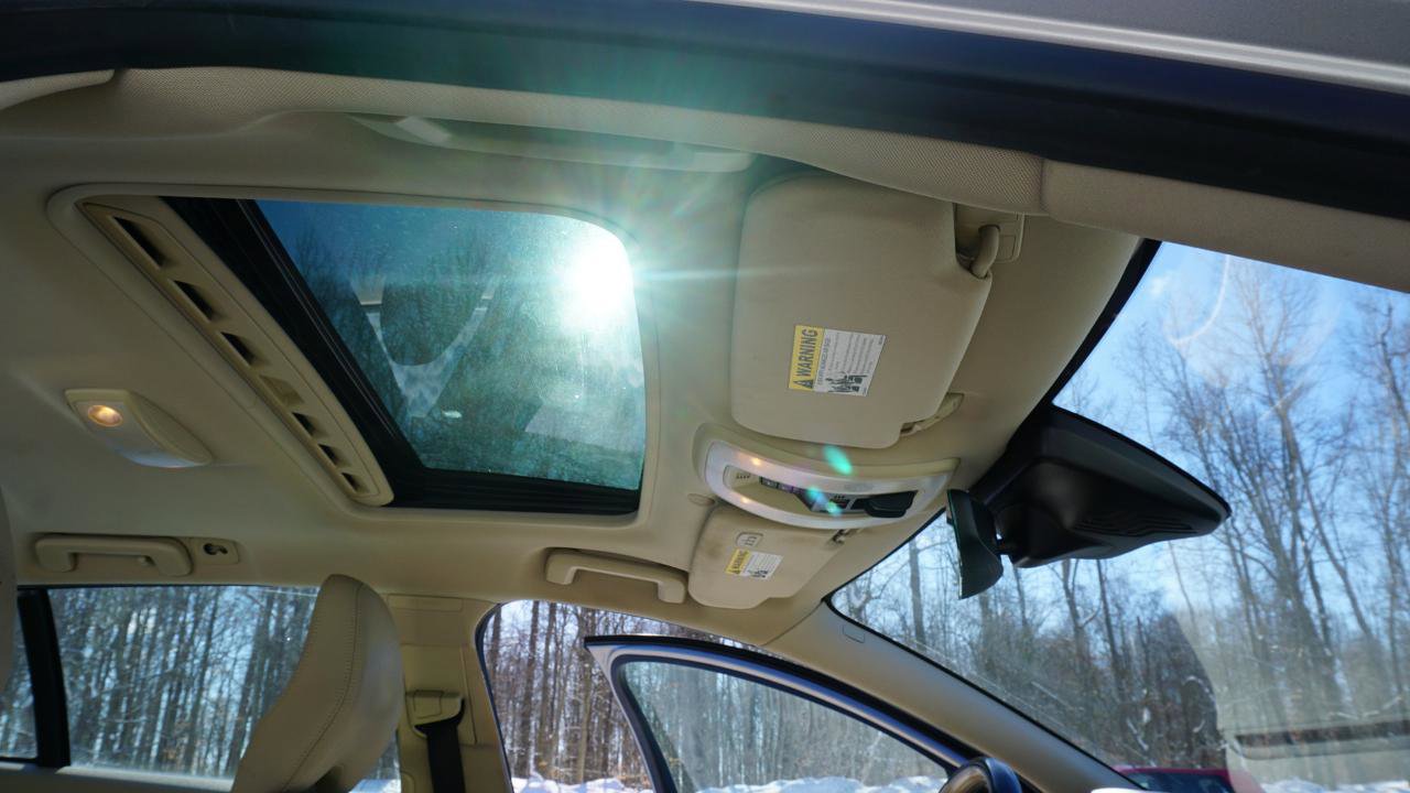 Used 2015 Volvo V60 T5 Premier w/ Convenience Package AWD/4WD image 22