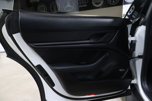 Used 2021 Porsche Taycan RWD image 17