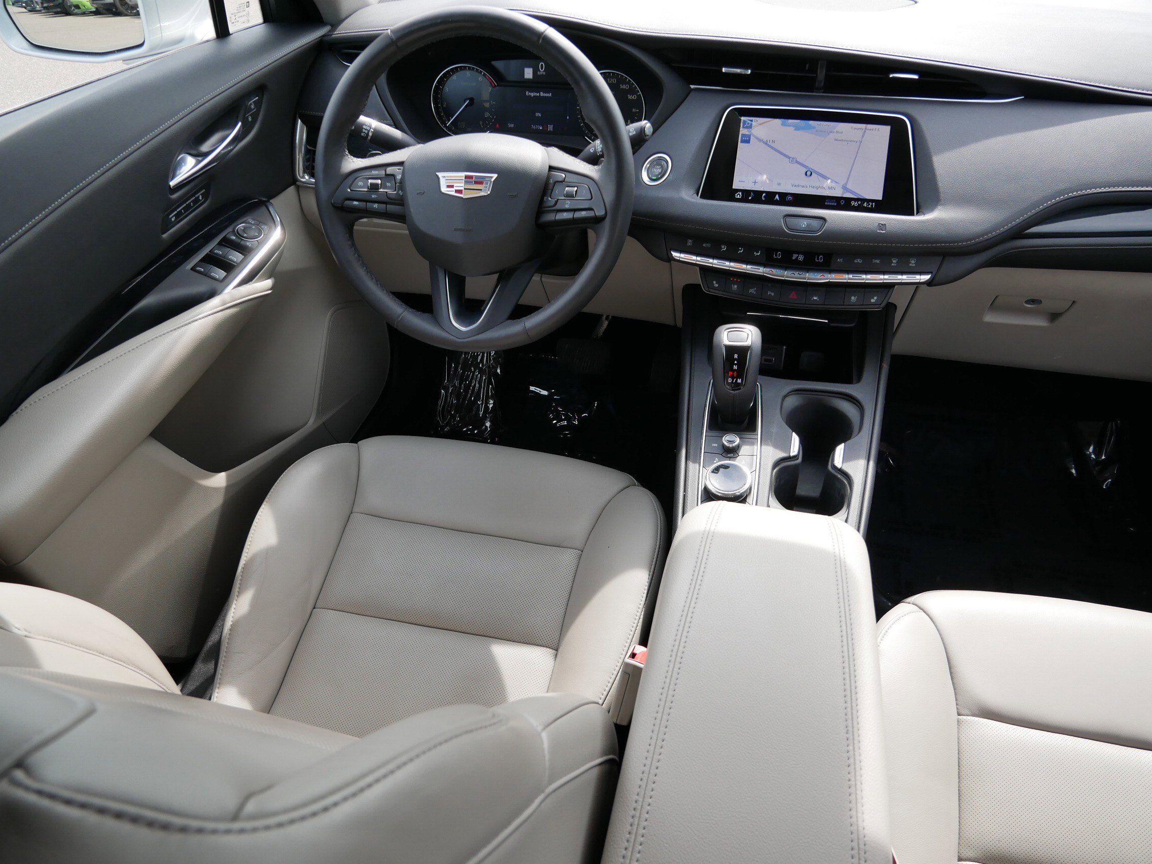 Used 2019 Cadillac XT4 Premium Luxury w/ Enhanced Visibility Package AWD/4WD image 7