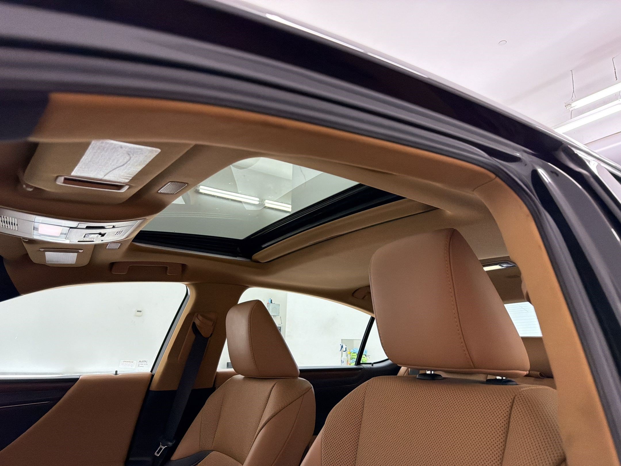 Certified 2022 Lexus ES 350 w/ Premium Package FWD image 29