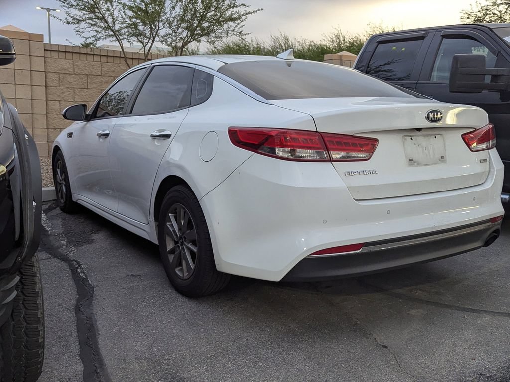 Used 2017 Kia Optima LX w/ Technology Package FWD image 6