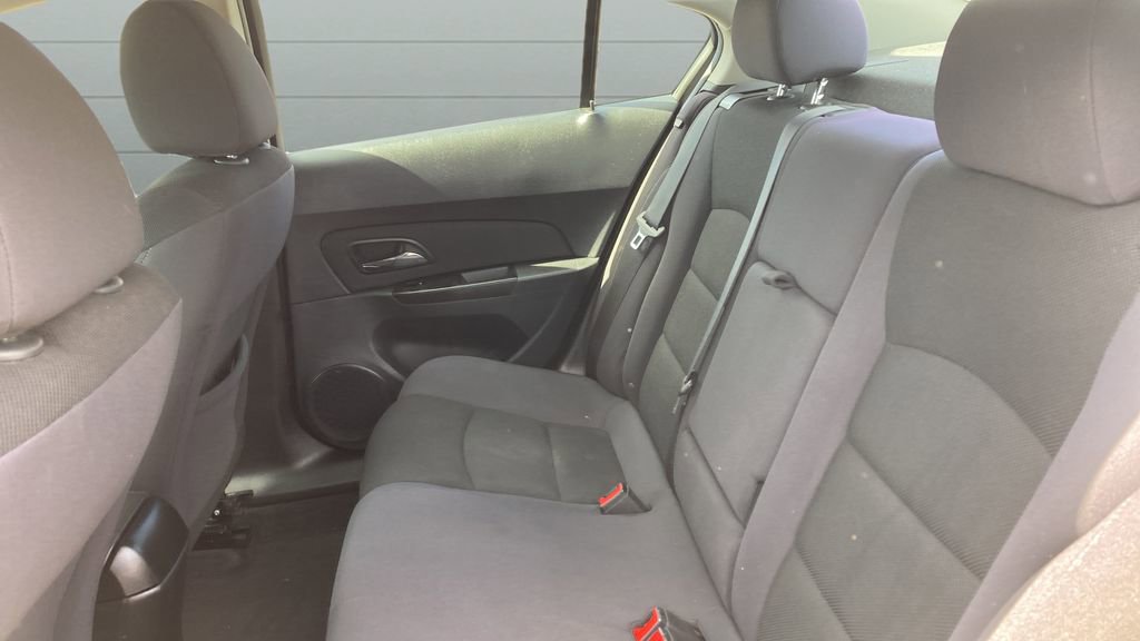 Used 2013 Chevrolet Cruze LT image 18