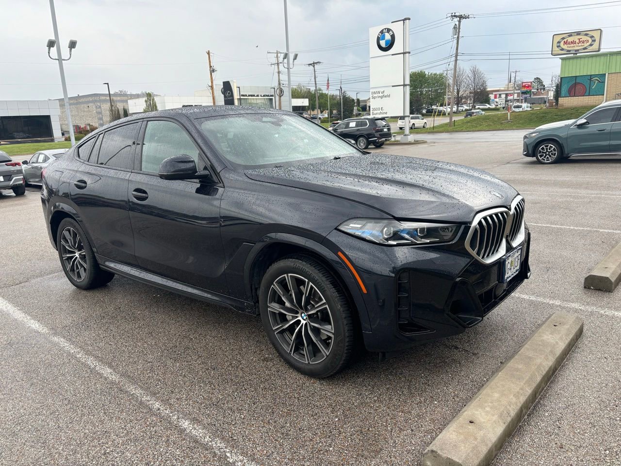 Used 2024 BMW X6 xDrive40i w/ Premium Package AWD/4WD image 3