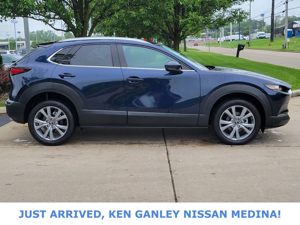 Used 2023 MAZDA CX-30 AWD 2.5 S w/ Premium Package image 2