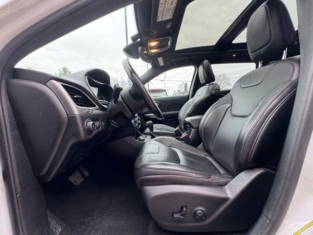 Used 2021 Jeep Cherokee Latitude image 10