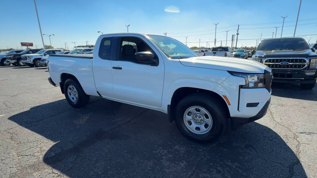 Used 2024 Nissan Frontier S w/ S Utility Package RWD image 2