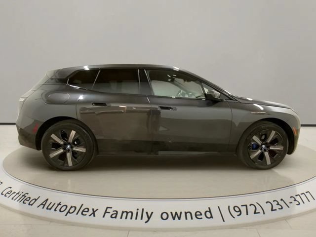 Used 2023 BMW iX xDrive50 AWD/4WD image 6