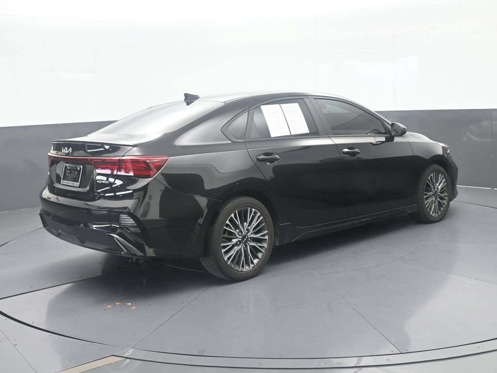 Used 2023 Kia Forte GT-Line w/ GT-Line Technology Package FWD image 6