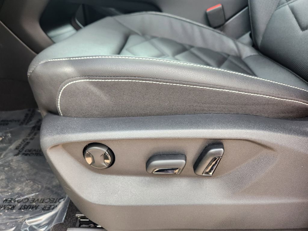 New 2026 Volkswagen Atlas SE image 12