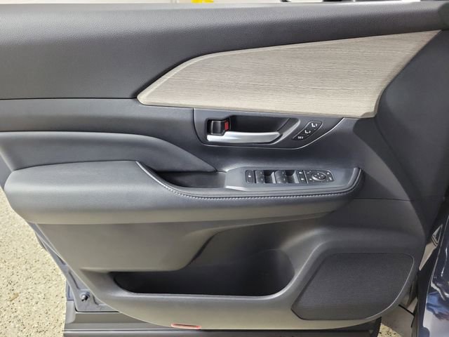 Used 2025 Toyota Grand Highlander AWD Hybrid image 22
