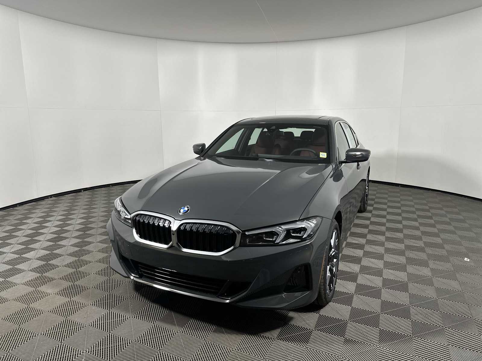 New 2026 BMW 330i xDrive Sedan w/ Convenience Package image 7