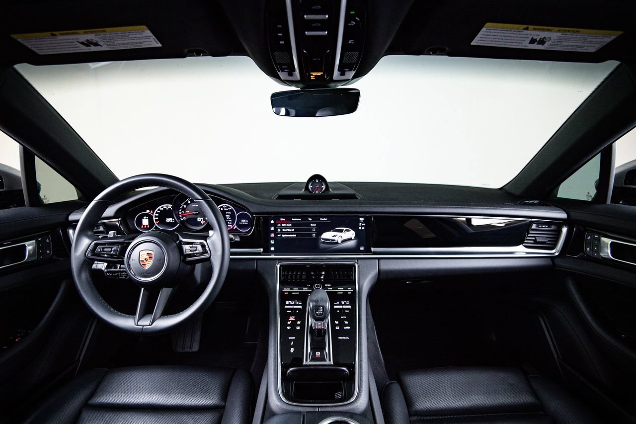 Certified 2023 Porsche Panamera image 25