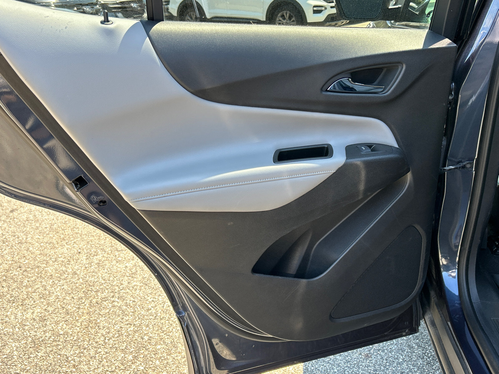 Used 2019 Chevrolet Equinox Premier AWD/4WD image 22