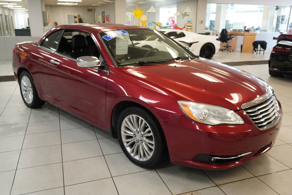 Used 2012 Chrysler 200 Limited FWD image 14