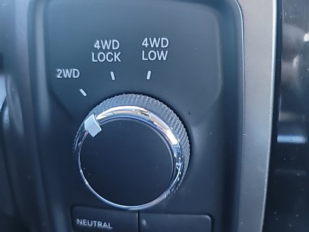 Used 2018 RAM 2500 Laramie w/ Sport Appearance Group image 19