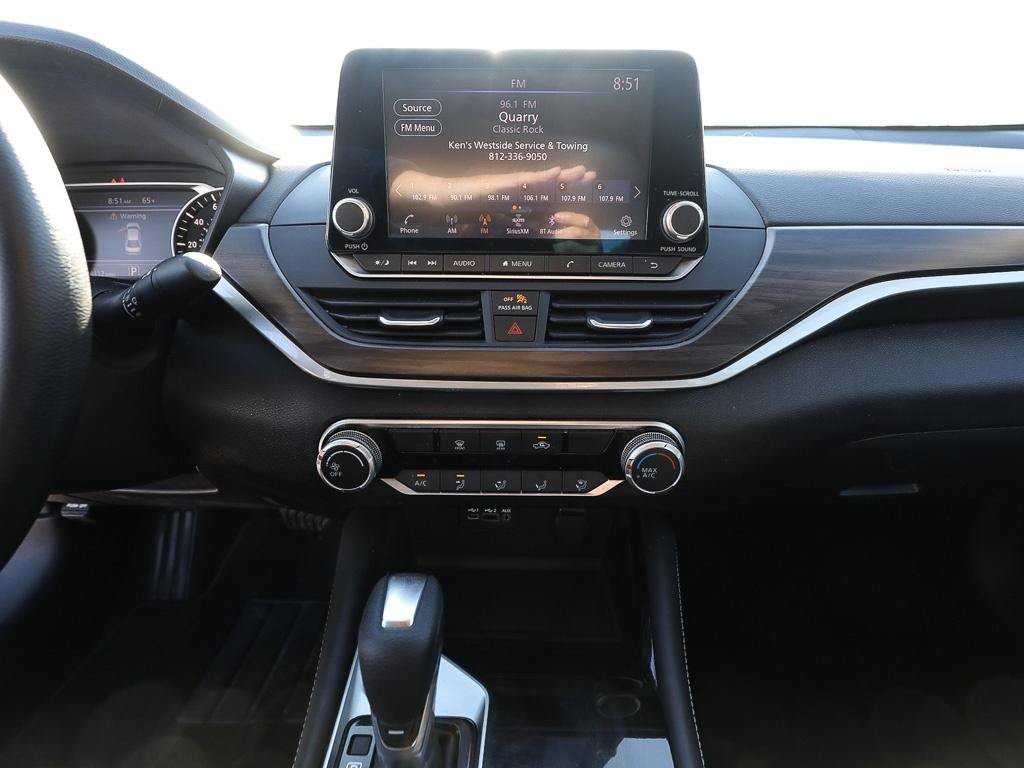 Used 2023 Nissan Altima 2.5 SV FWD image 17