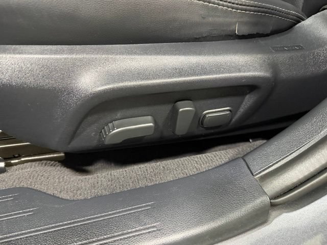 Used 2019 Subaru Outback 3.6R Limited AWD/4WD image 25