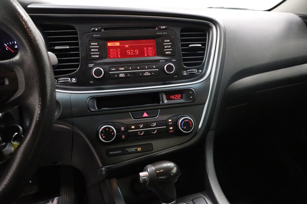 Used 2015 Kia Optima LX image 21