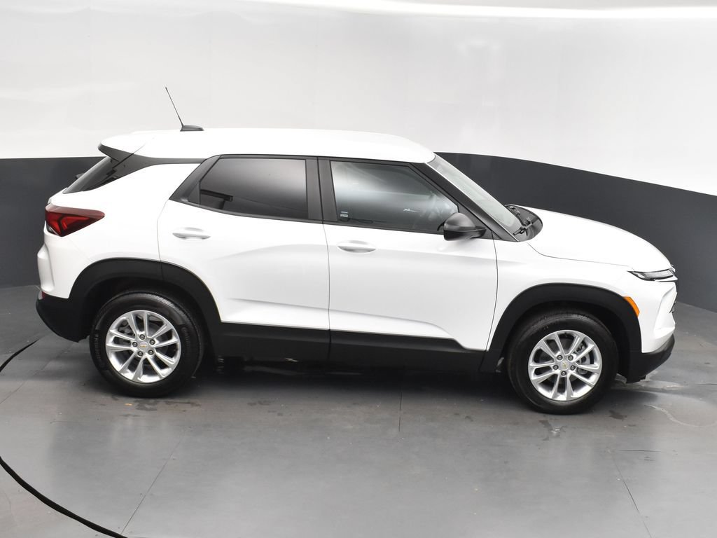 New 2025 Chevrolet TrailBlazer LS w/ LS Convenience Package FWD image 35