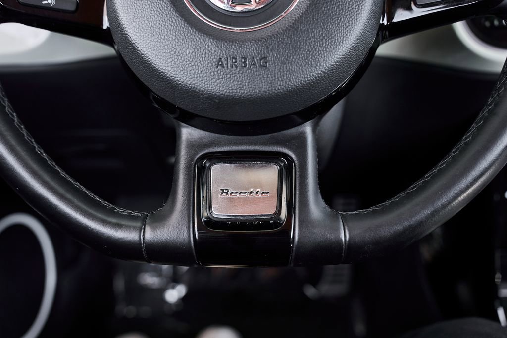 Used 2019 Volkswagen Beetle 2.0T Final Edition SEL FWD image 20