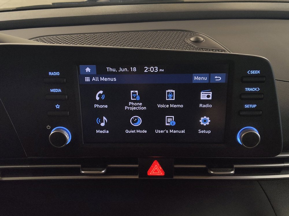 Used 2025 Hyundai Elantra SE FWD image 25