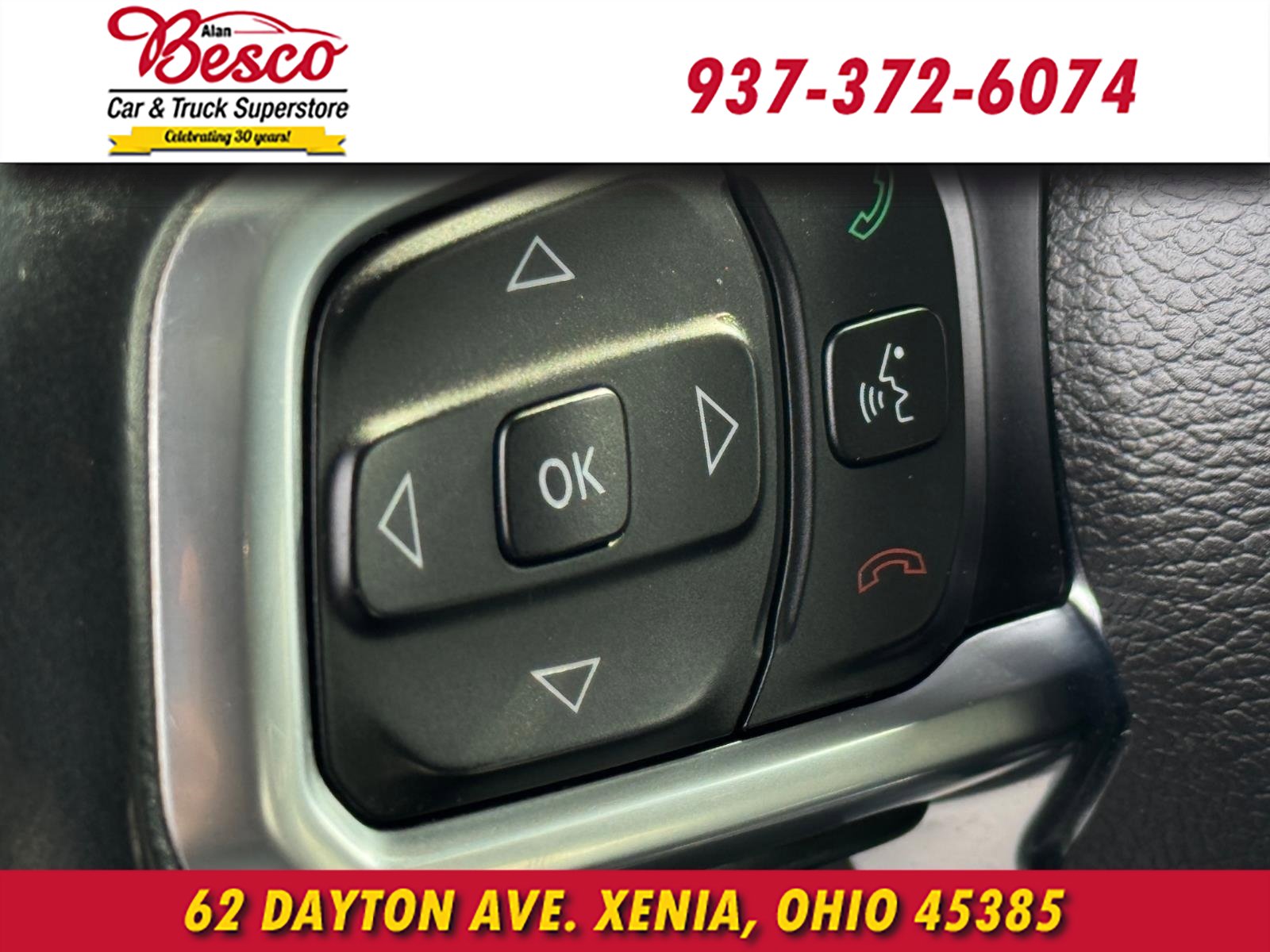 Used 2018 Jeep Wrangler Unlimited Sahara image 12