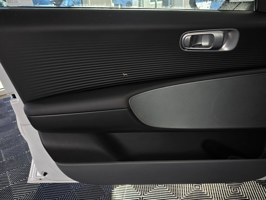 New 2025 Hyundai Ioniq 6 SEL image 28