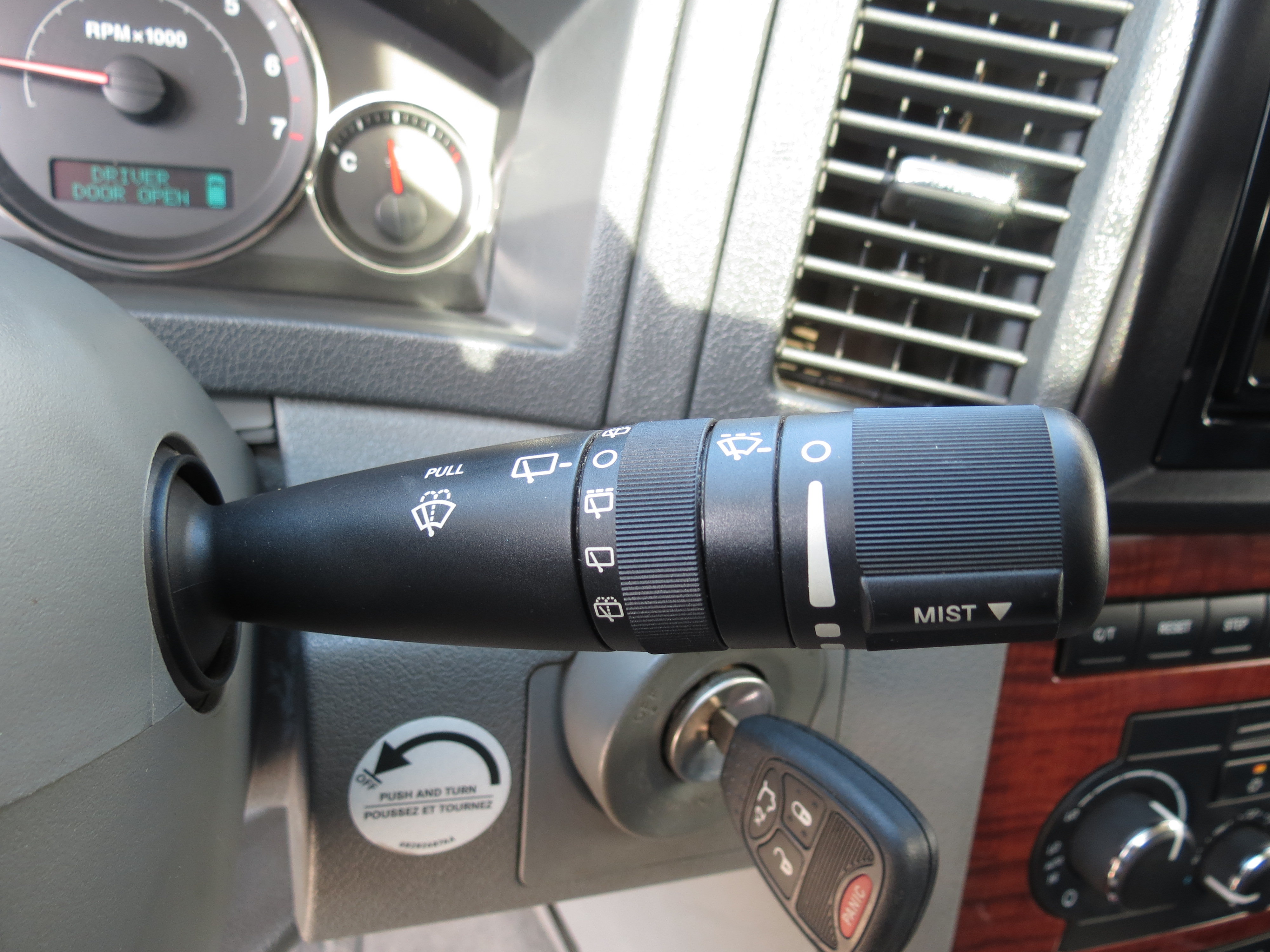 Used 2005 Jeep Grand Cherokee Limited AWD/4WD image 16