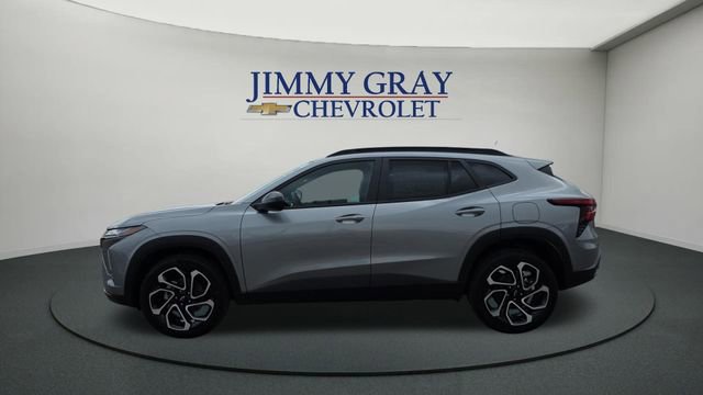 New 2026 Chevrolet Trax RS w/ Driver Confidence Package image 2