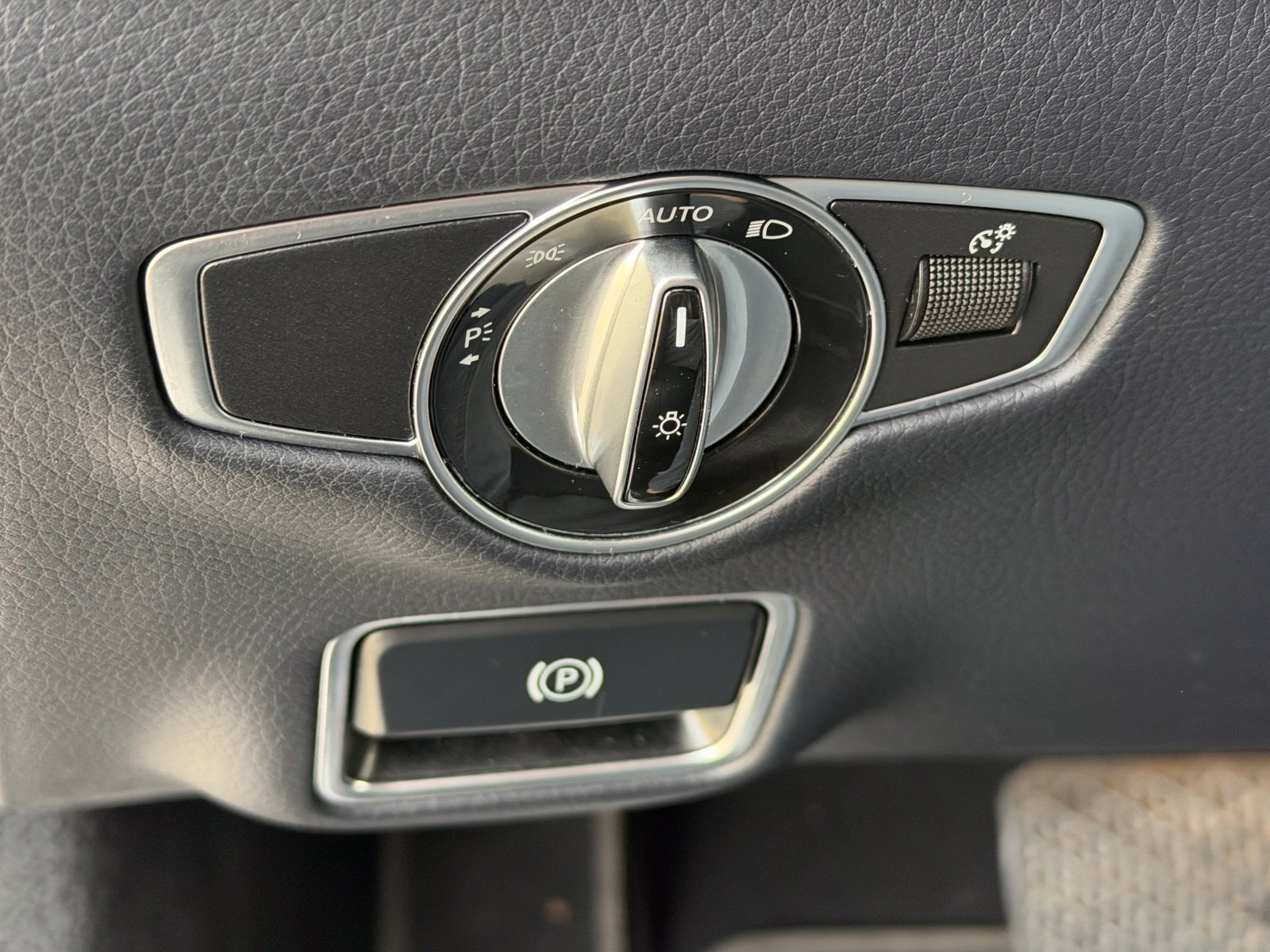 Used 2020 Mercedes-Benz S 450 4MATIC Sedan image 25