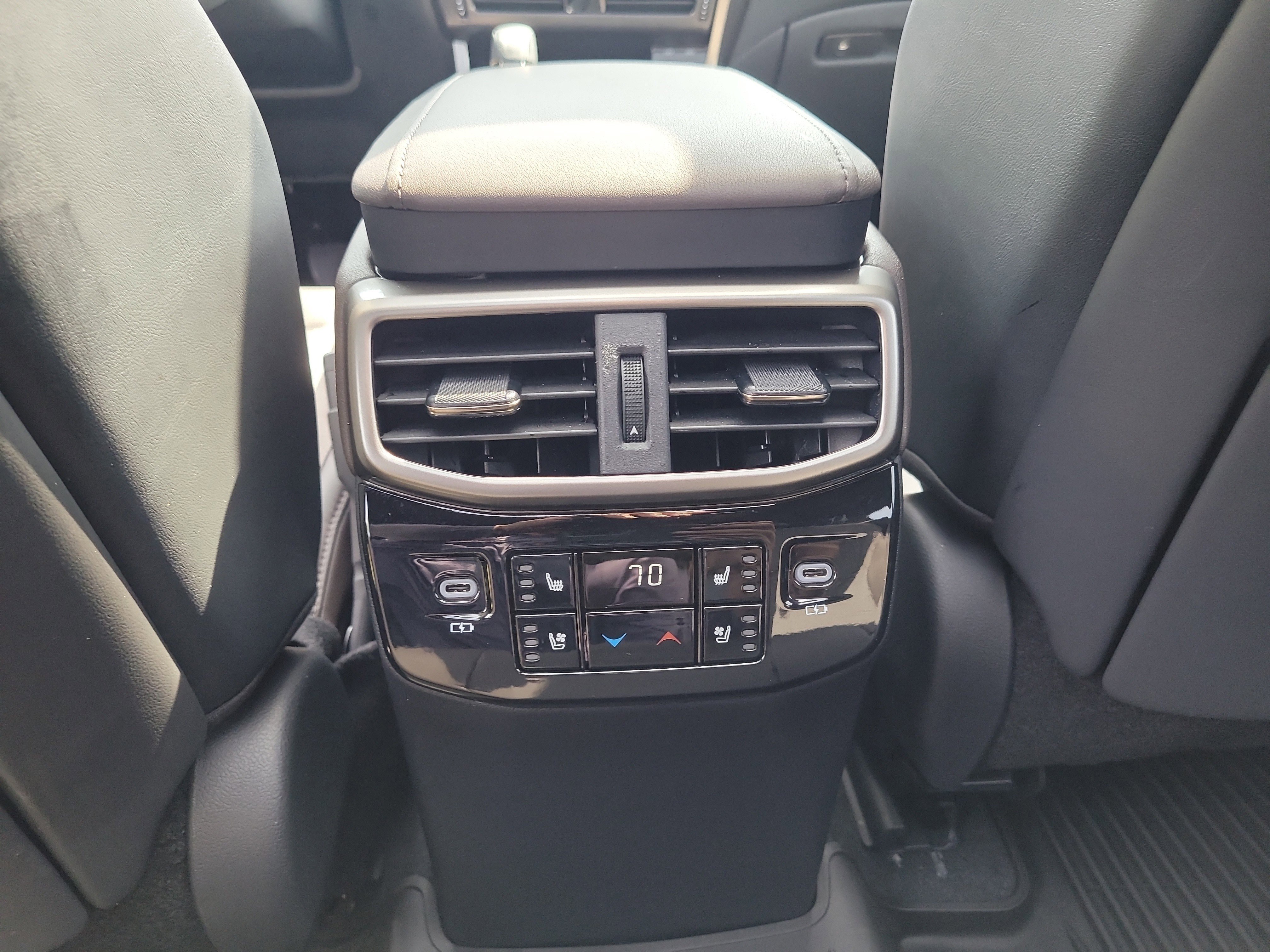 Used 2023 Lexus RX 350 FWD w/ Accessory Package image 16