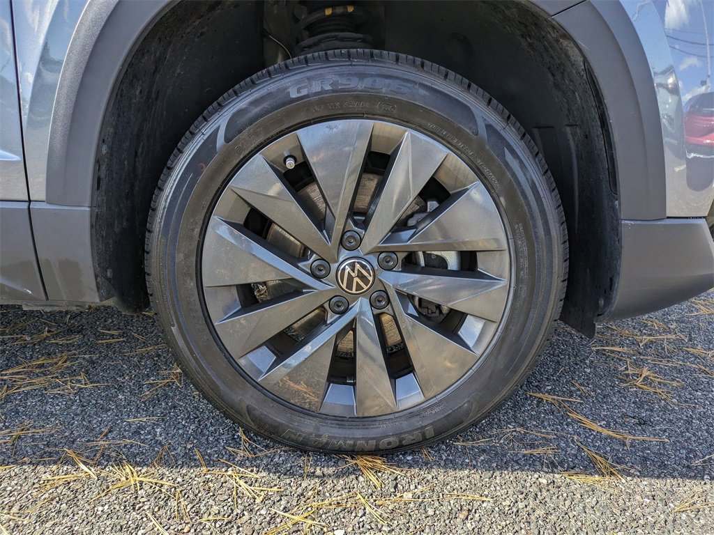Used 2024 Volkswagen Taos S image 11