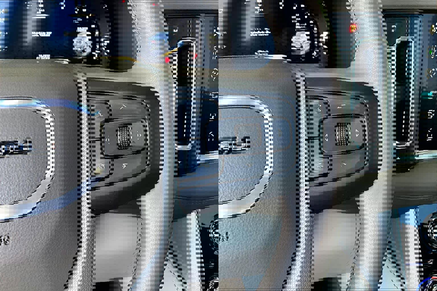 Used 2024 GMC Yukon Denali image 24