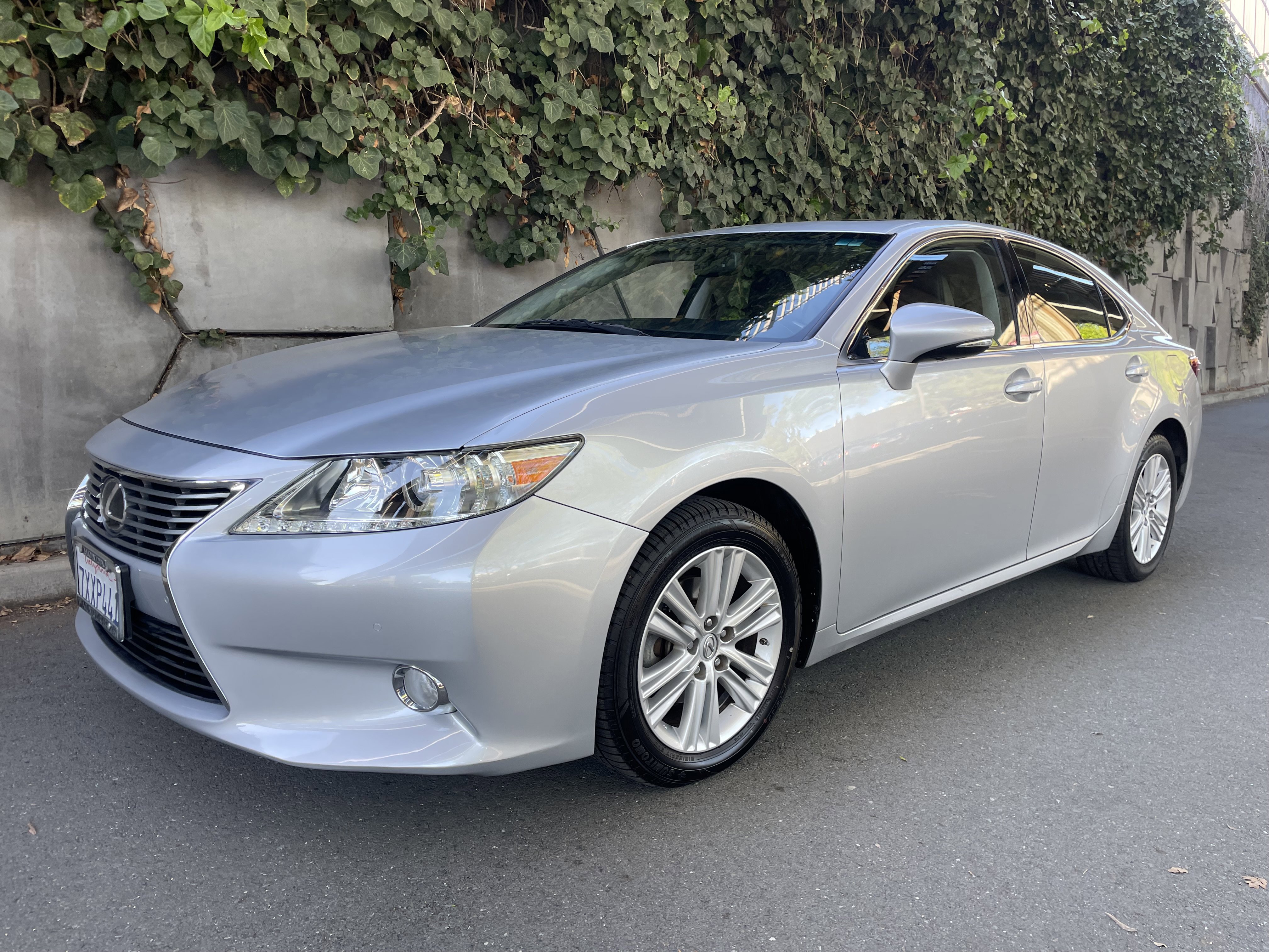 Used 2014 Lexus ES 350 w/ Premium Package image 6