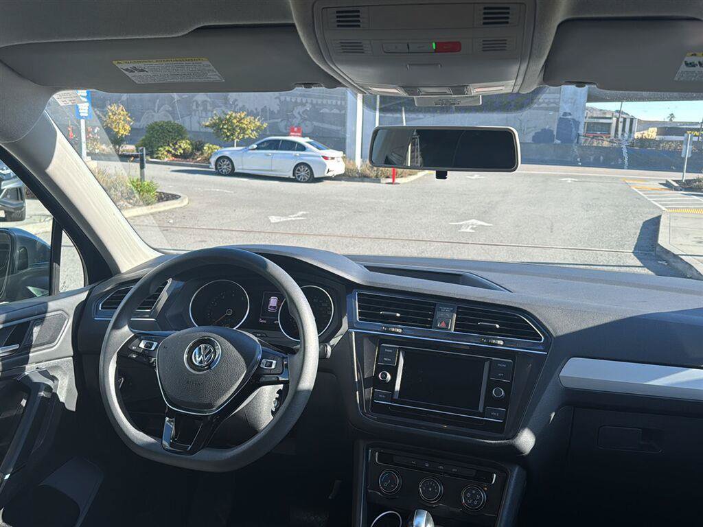 Used 2020 Volkswagen Tiguan S FWD image 10
