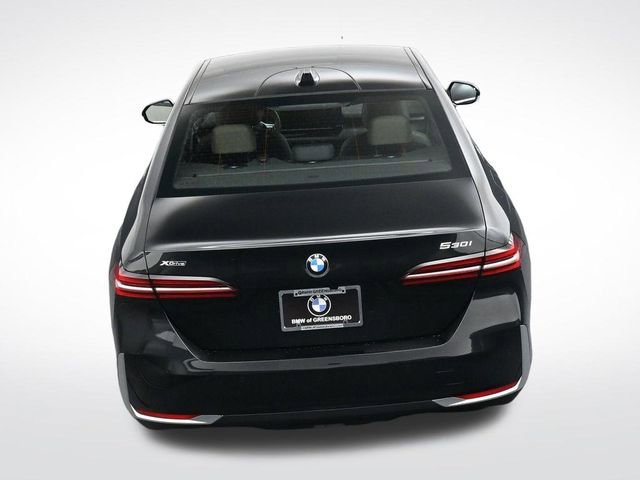 New 2026 BMW 530i xDrive w/ Premium Package image 22