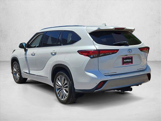 Used 2021 Toyota Highlander Platinum AWD/4WD image 9